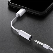 Audio конвертер оригинал (Lightning → Jack 3,5) (белая коробка) 110880